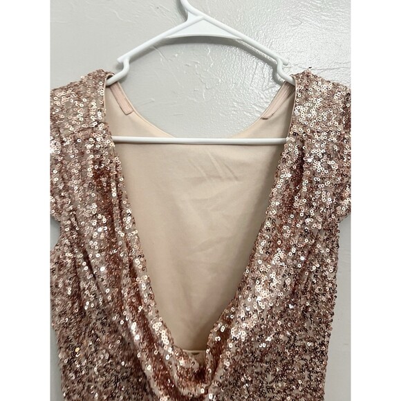 Badgely Mischka rose gold Cowl Back Swank Sequin Sheath Dress size 6 New NWT - Picture 6 of 8